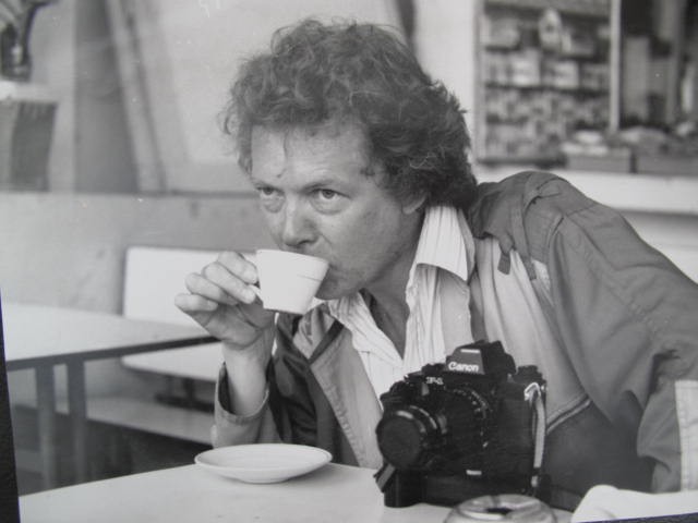 It seems a long time ago now. Mike Pitts took this photo of me in Bombay in 1991
